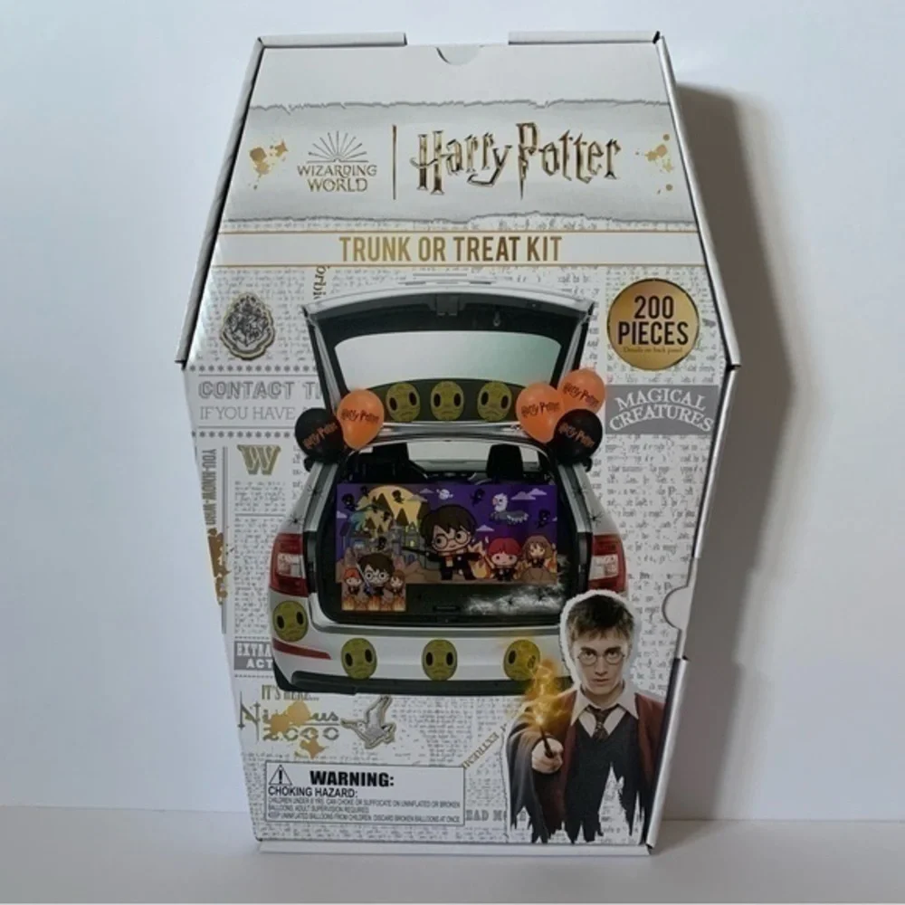 NIB. WB Harry Potter Trunk or Treat